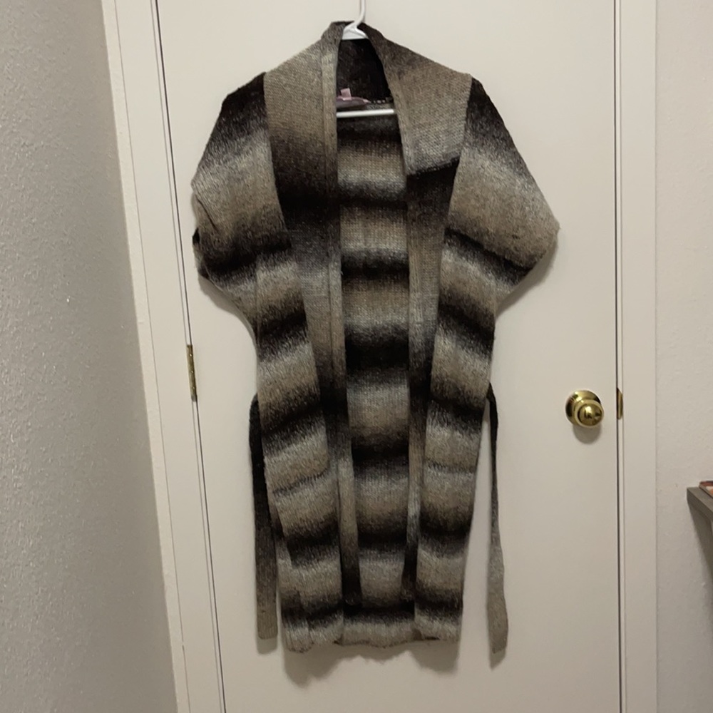 Romeo & Juliet couture vest - Picture 6 of 8